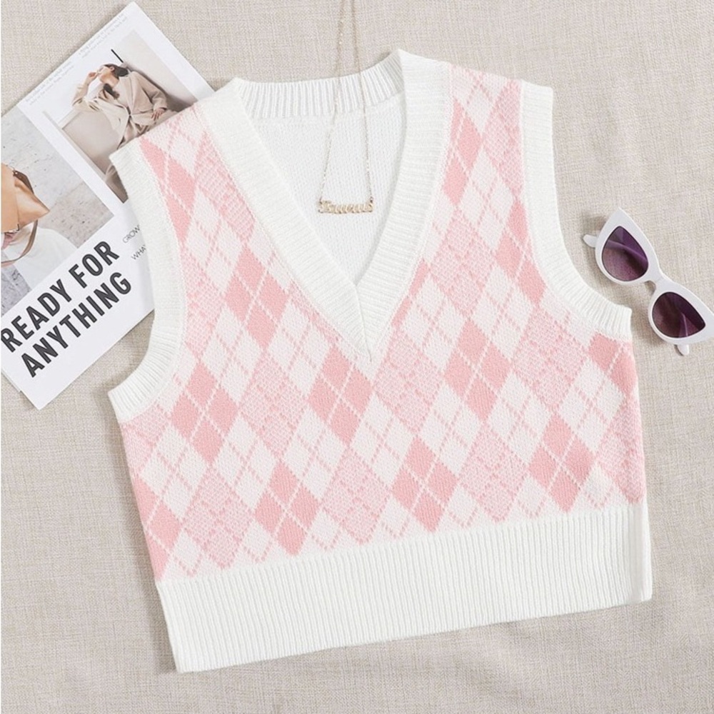 Argyle Pattern Sweater Vest Pink